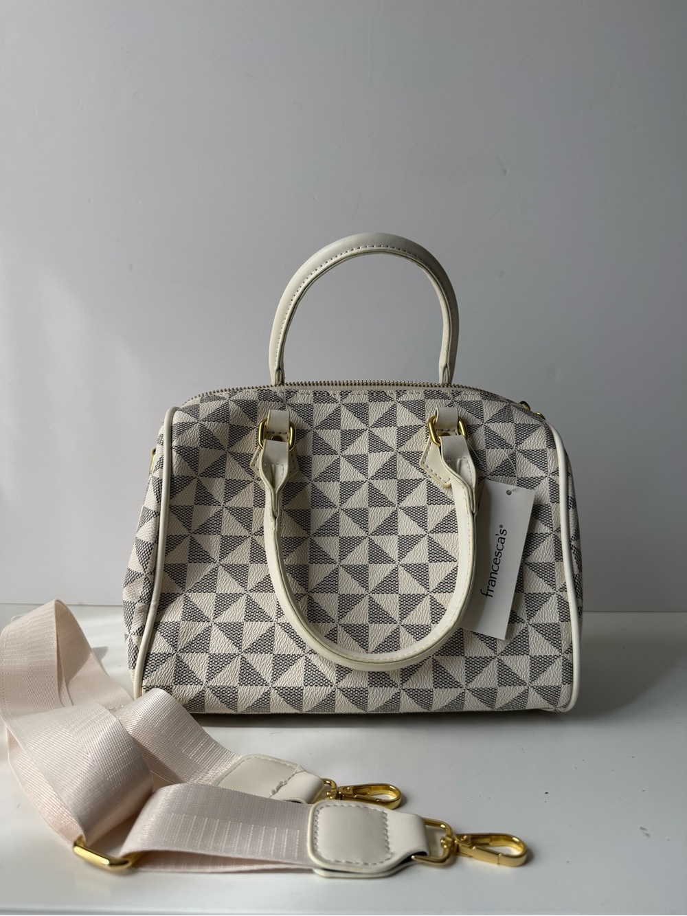 Francesca's Collections Cream and Pale Pink Geo-Print Satchel